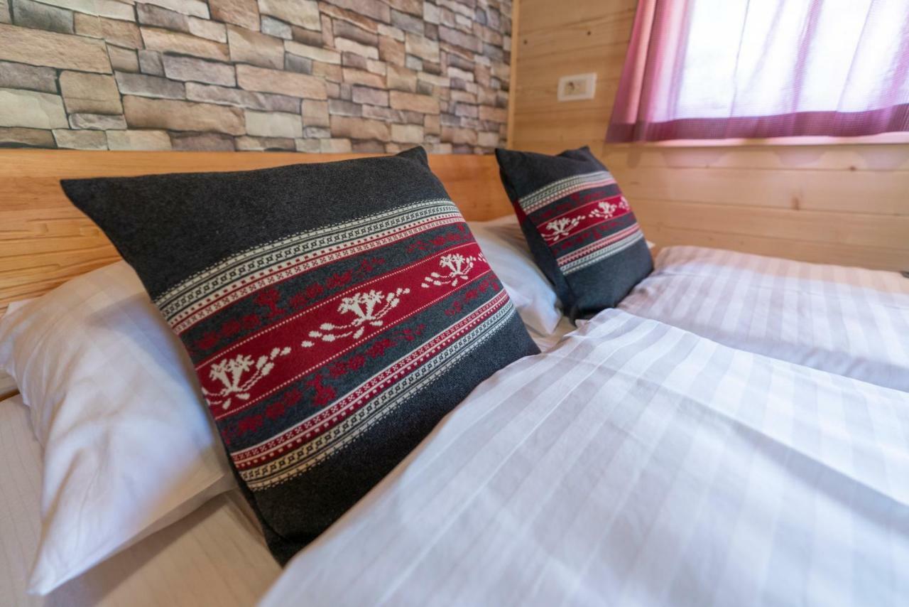 Camping Danica Cottage Stan Бохінь Екстер'єр фото